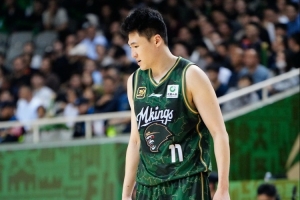 同曦只开150W的顶薪合同!媒体人:赵柏清打野球一年也不止这个数