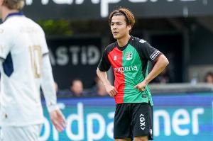 奈梅亨主帅:佐野航大应该不会去霍村 他的转会短时间内难解决