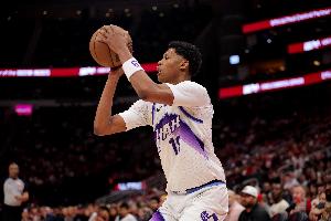 8分钟5投0中!贝利夏联遭遇背部痉挛 本场比赛不会回归