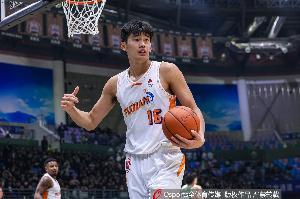 杨曦皓:国家队汇聚全联盟的潜力新星 原地踏步便是退步