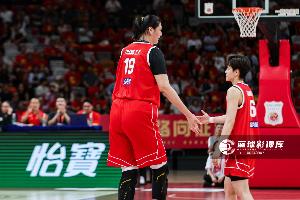 杨舒予7中1与预期相差较大 缺少李月汝后内线轮转少的弱点被放大