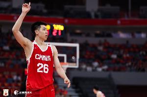 后三节没怎么打!朱俊龙出场8分钟 2中1拿到3分2板1助
